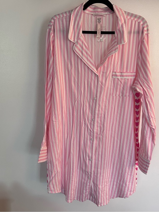 Victoria's Secret Other - Victoria's Secret Pink and White Striped Sleep Top